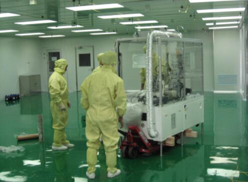 無塵精密設備搬運現場